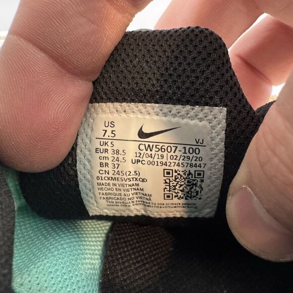 Nike Air Max Torch 4‎ Women's Size 7.5 White Neon Shoes Sneakers CW5607-100 - Picture 8 of 8